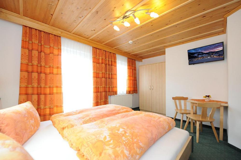 Gaestehaus Standardhaus ซาลบาคฮินเทอร์เกลมม์ ภายนอก รูปภาพ