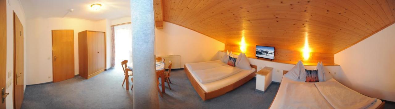 Gaestehaus Standardhaus ซาลบาคฮินเทอร์เกลมม์ ภายนอก รูปภาพ
