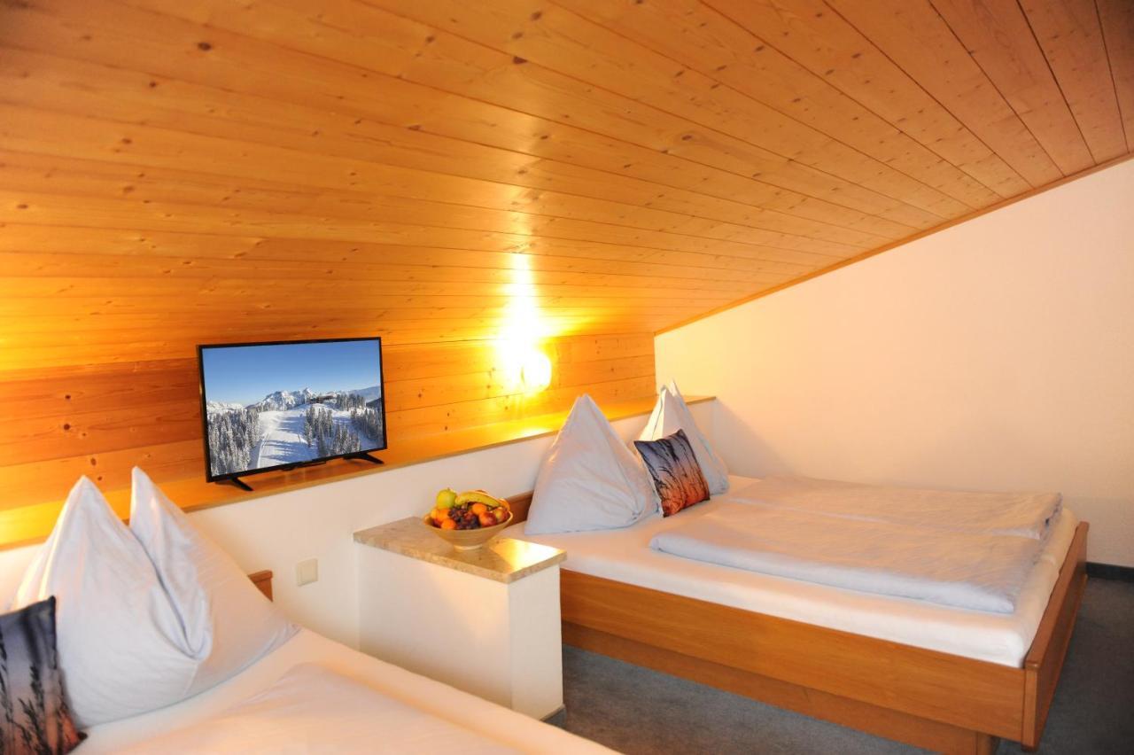 Gaestehaus Standardhaus ซาลบาคฮินเทอร์เกลมม์ ภายนอก รูปภาพ
