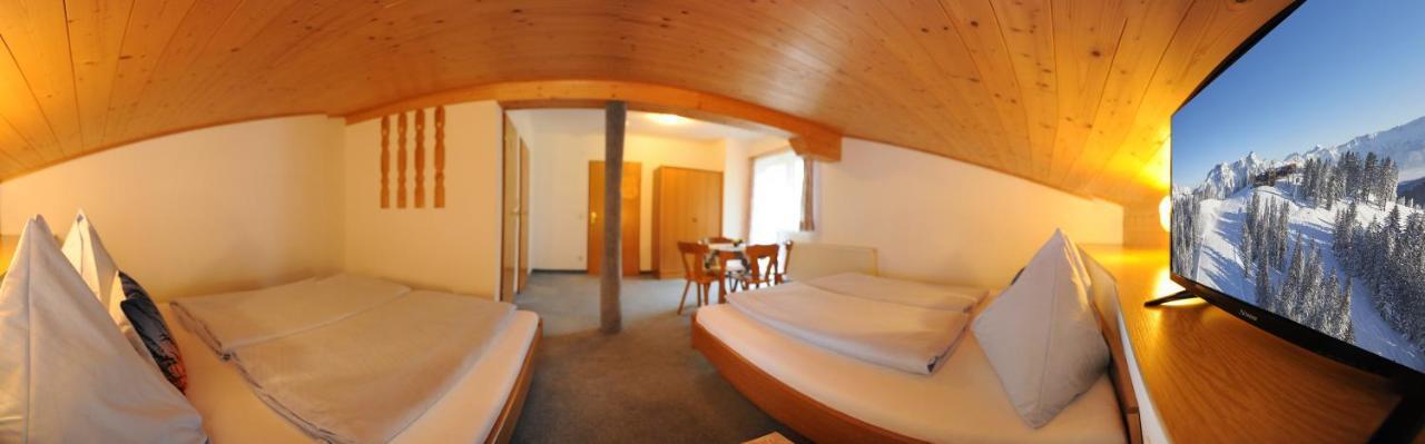 Gaestehaus Standardhaus ซาลบาคฮินเทอร์เกลมม์ ภายนอก รูปภาพ